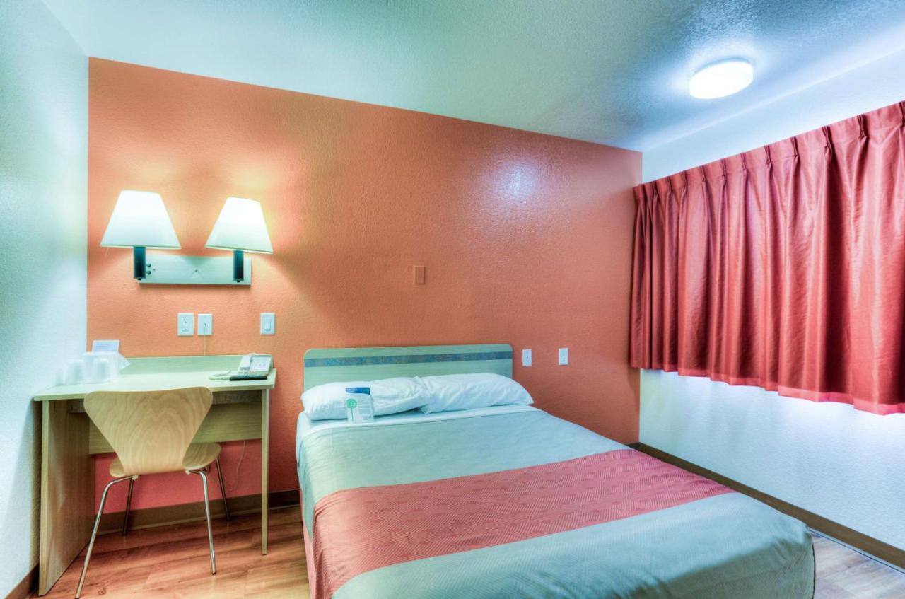 Motel 6-Tigard, Or - Portland South - Lake Oswego Екстер'єр фото