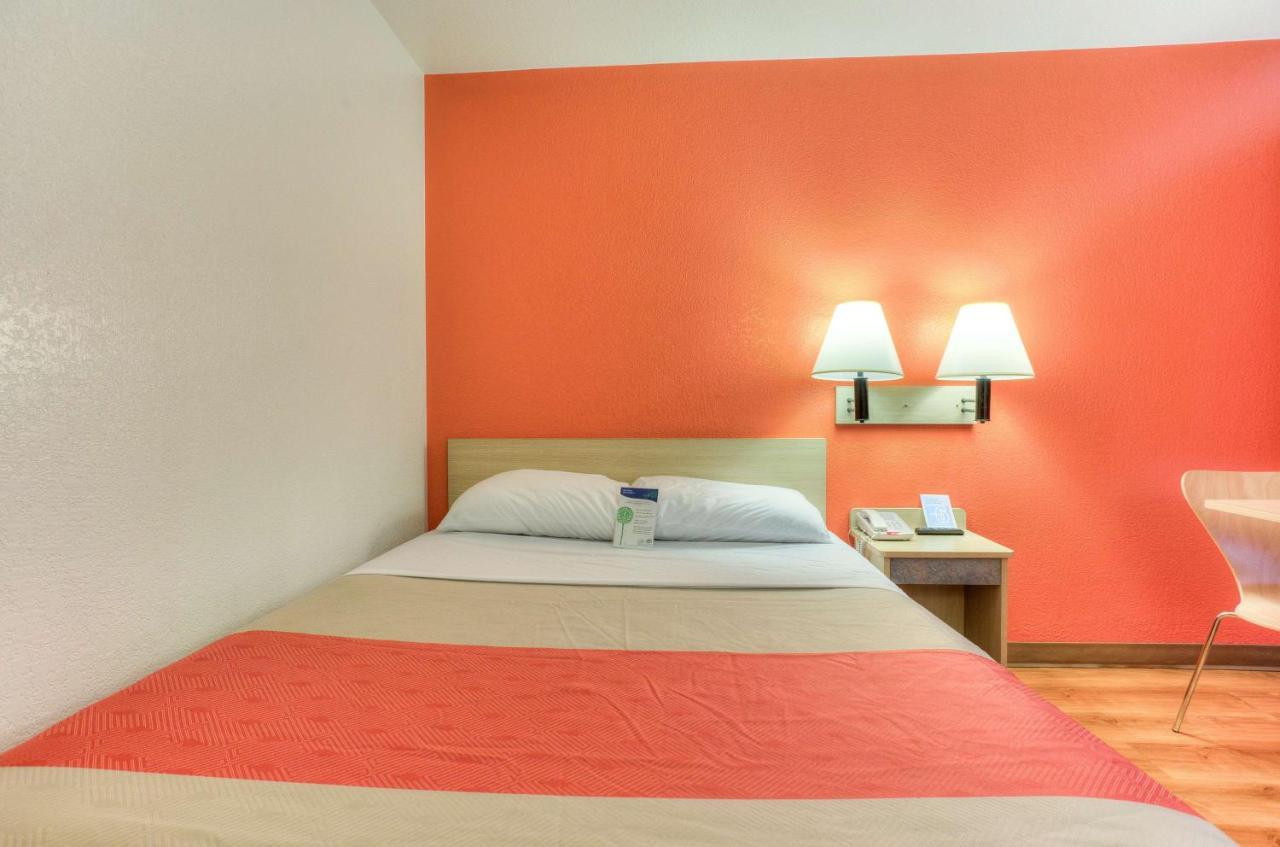 Motel 6-Tigard, Or - Portland South - Lake Oswego Екстер'єр фото