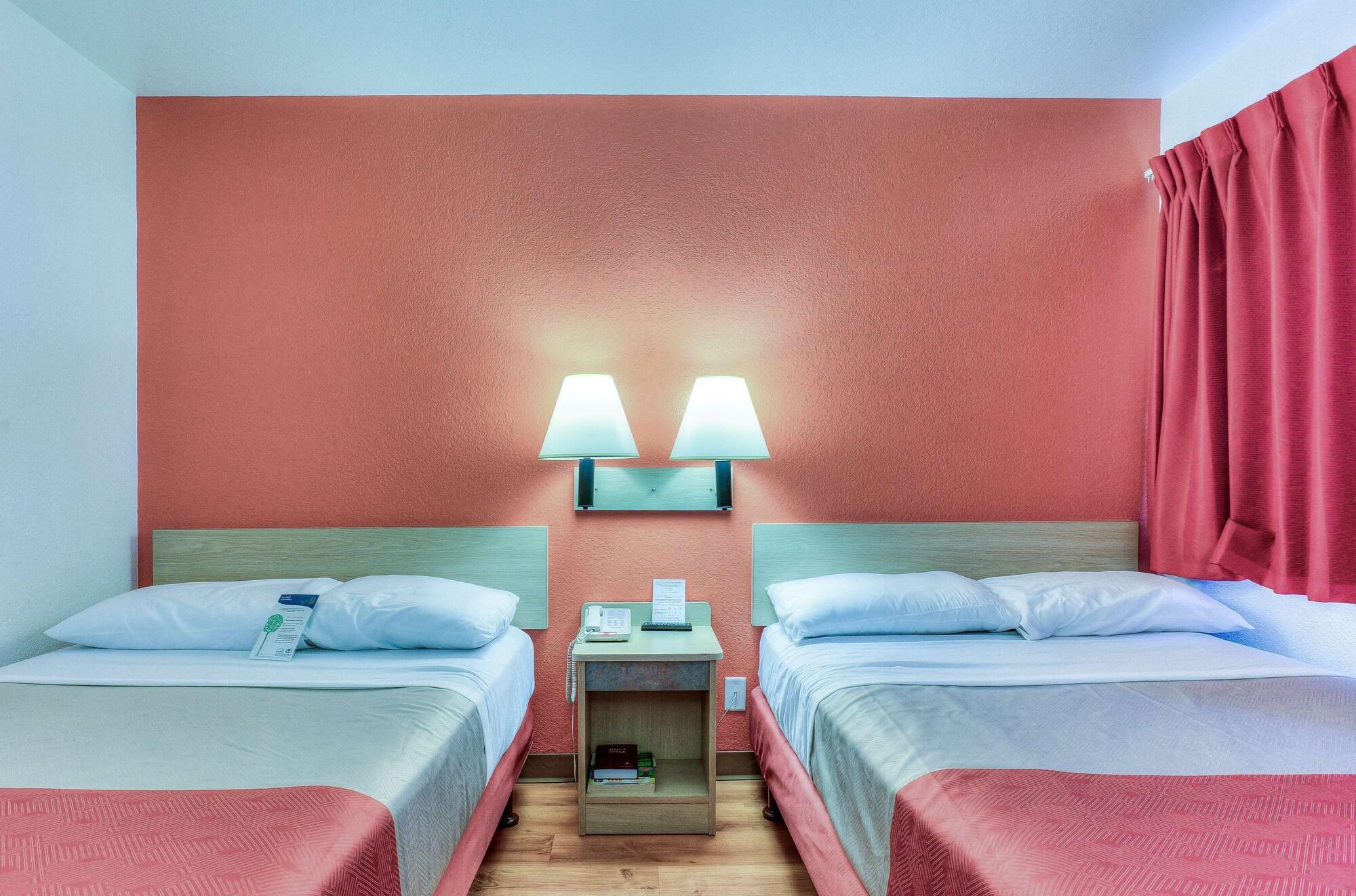 Motel 6-Tigard, Or - Portland South - Lake Oswego Екстер'єр фото