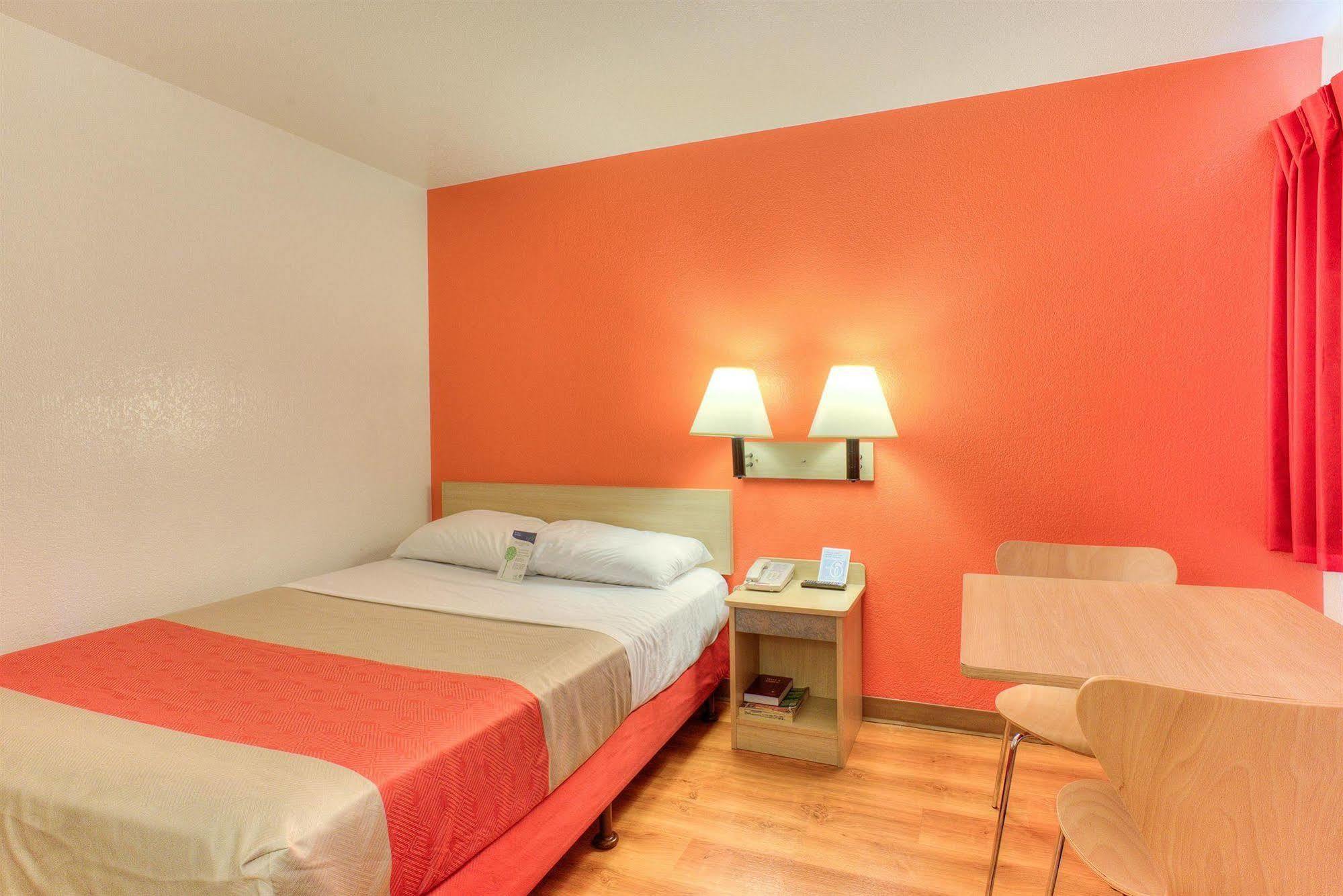 Motel 6-Tigard, Or - Portland South - Lake Oswego Екстер'єр фото