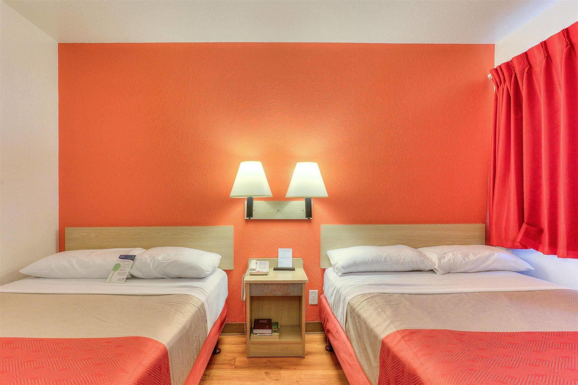 Motel 6-Tigard, Or - Portland South - Lake Oswego Екстер'єр фото